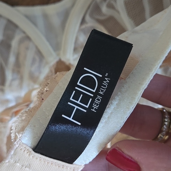 HEIDI KLUM Sexy Lace Bra size 38B - Picture 4 of 6